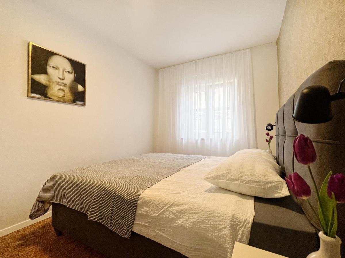Apartments Valerian Novigrad Istria Exterior foto