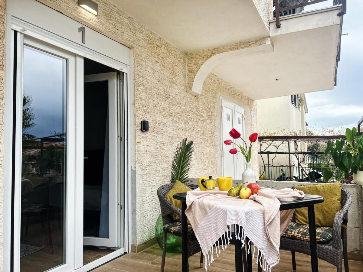 Apartments Valerian Novigrad Istria Exterior foto
