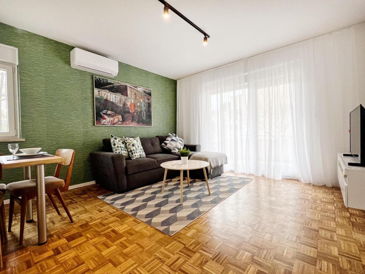 Apartments Valerian Novigrad Istria Exterior foto