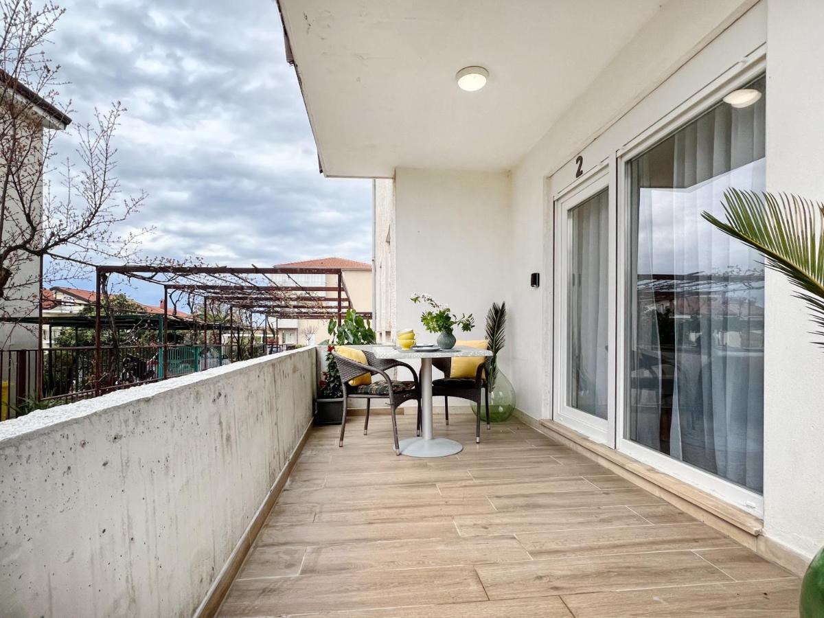 Apartments Valerian Novigrad Istria Exterior foto